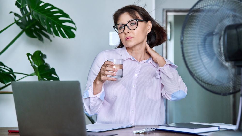 Jaké jsou příznaky předčasné menopauzy